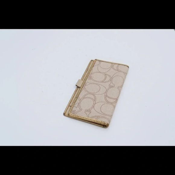 Coach signature logo check book cover - Picture 6 of 7